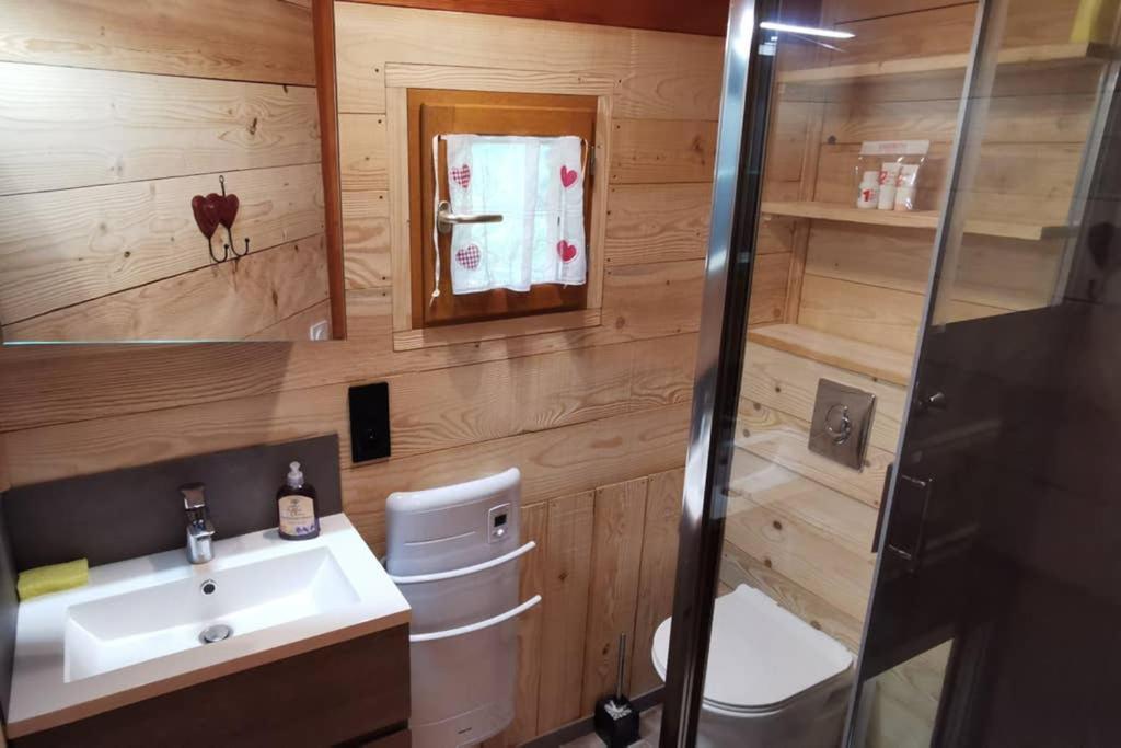 Au Petit Chalet Avec Son Spa - Escapade En Amoureux ! Cruet Экстерьер фото